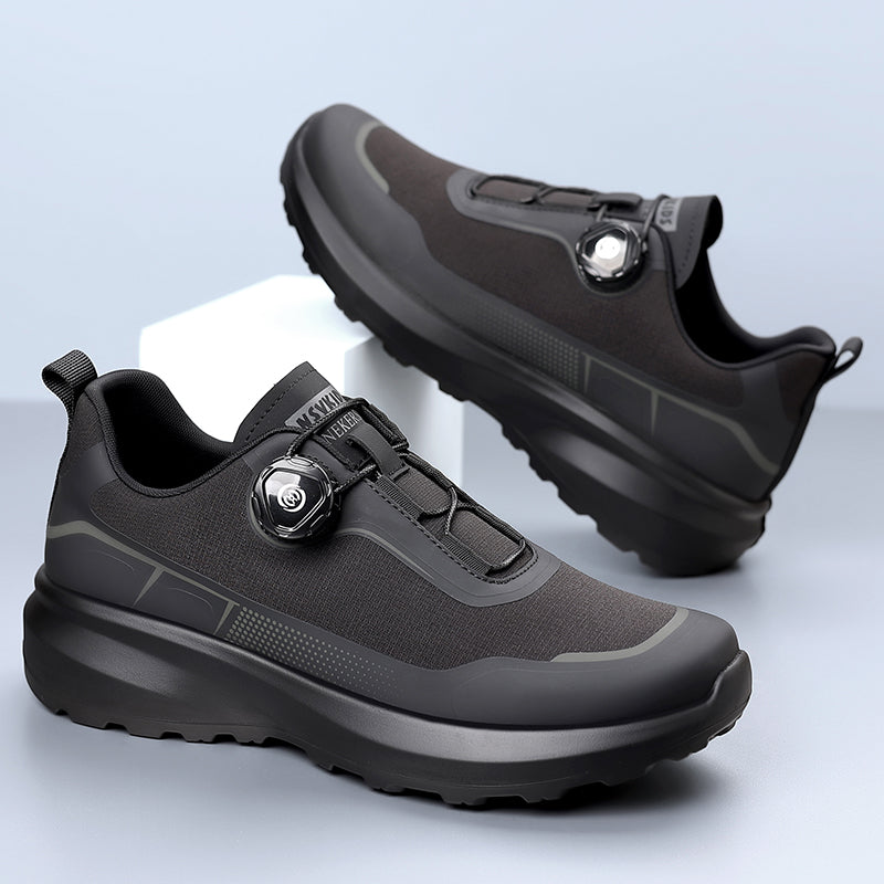 BLACK SNEAKERS WITH A FUTURISTIC DESIGN -TZN